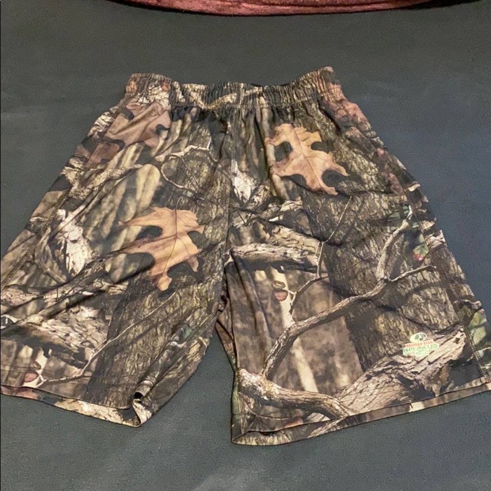 Russel mossy oak shorts